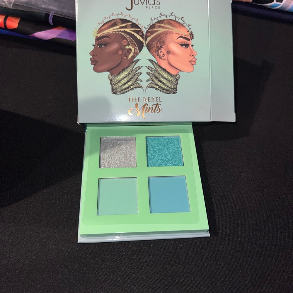 Mint Eyeshadow Palette